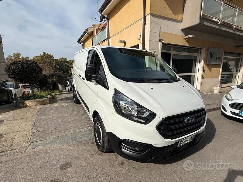 Usata Ford Transit Custom Titanium 131 CV (96 kW) 2019 Bianco Berlina