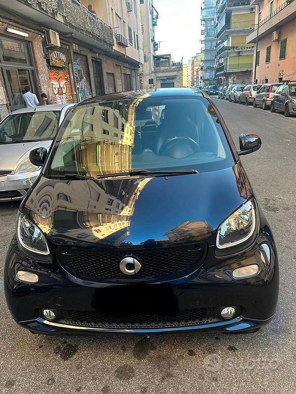 Usata Smart ForTwo Coupé 2022 Nero Utilitaria