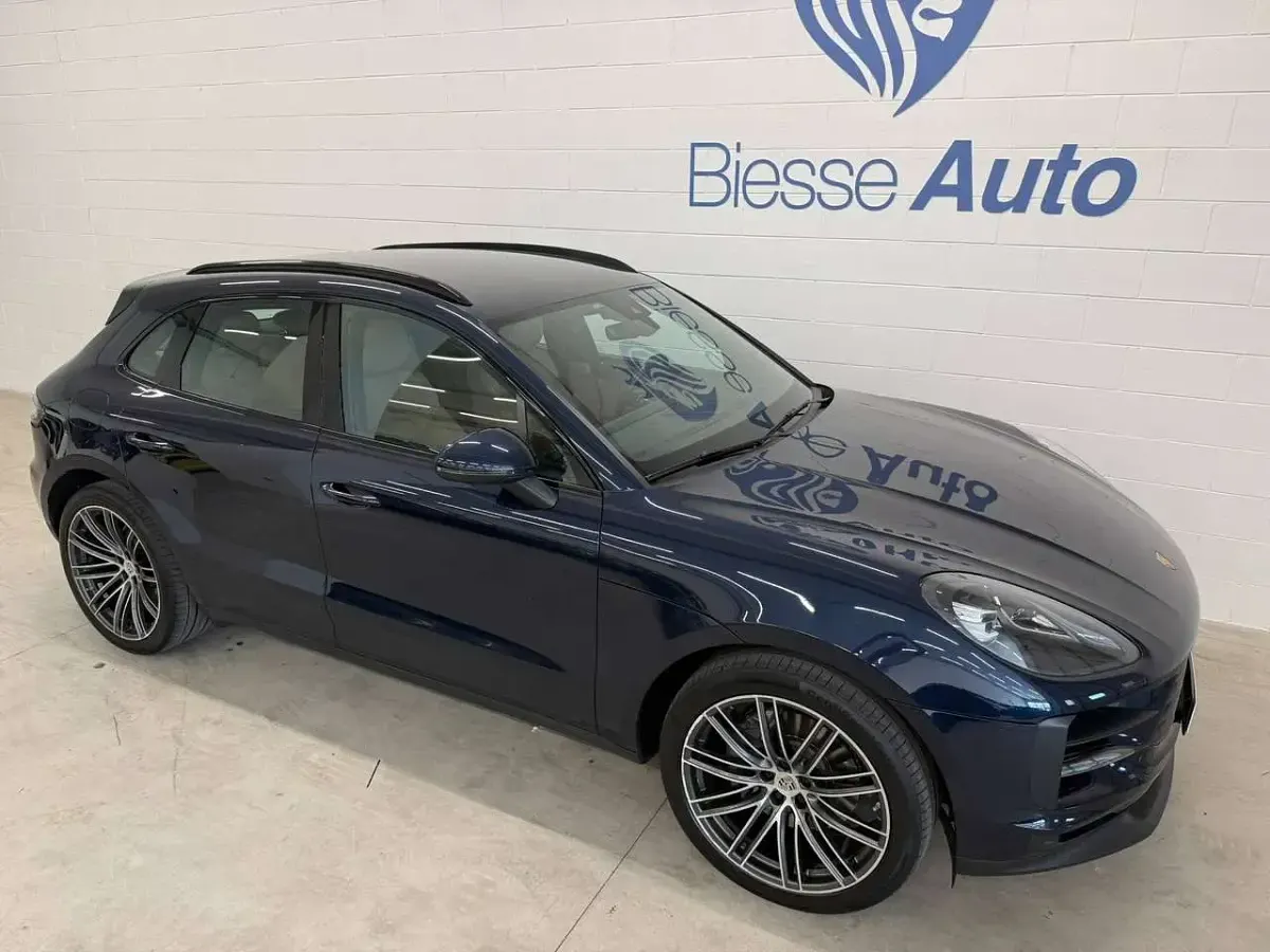Usata Porsche Macan 354 CV (260 kW) 2020 Blue night SUV