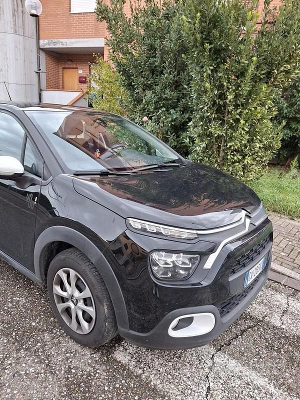 Nero Usata 2024 Citroën C3 Tre volumi | 13.900 € (Buon prezzo) - Immagine 1/4