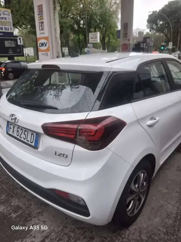 Usata Hyundai i20 Classic 75 CV (55 kW) 2018 Utilitaria