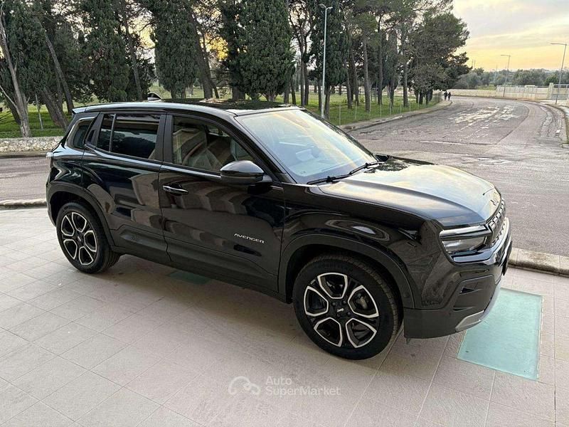 Usata Jeep Avenger 101 CV (74 kW) 2023 Nero SUV