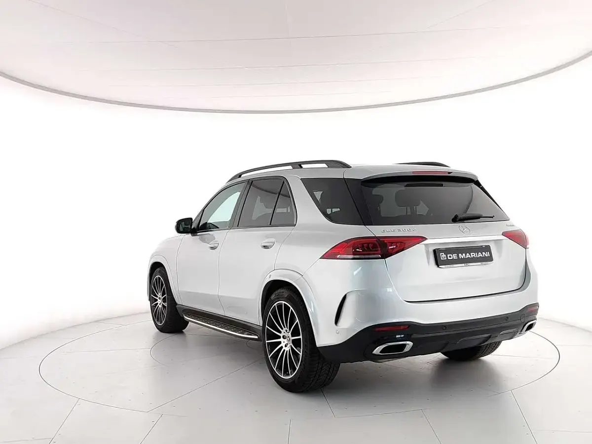 Gebraucht Mercedes GLE300 Premium Plus 245 PS (180 kW) 2021 Silber SUV