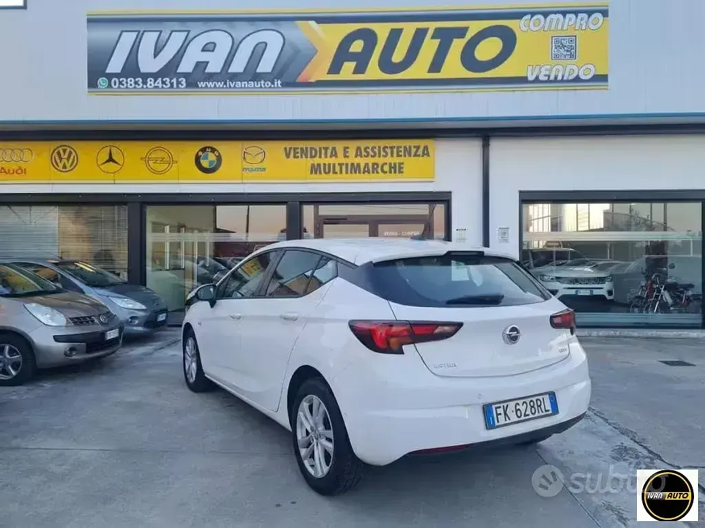 Usata Opel Astra 136 CV (100 kW) 2017 Bianco Berlina