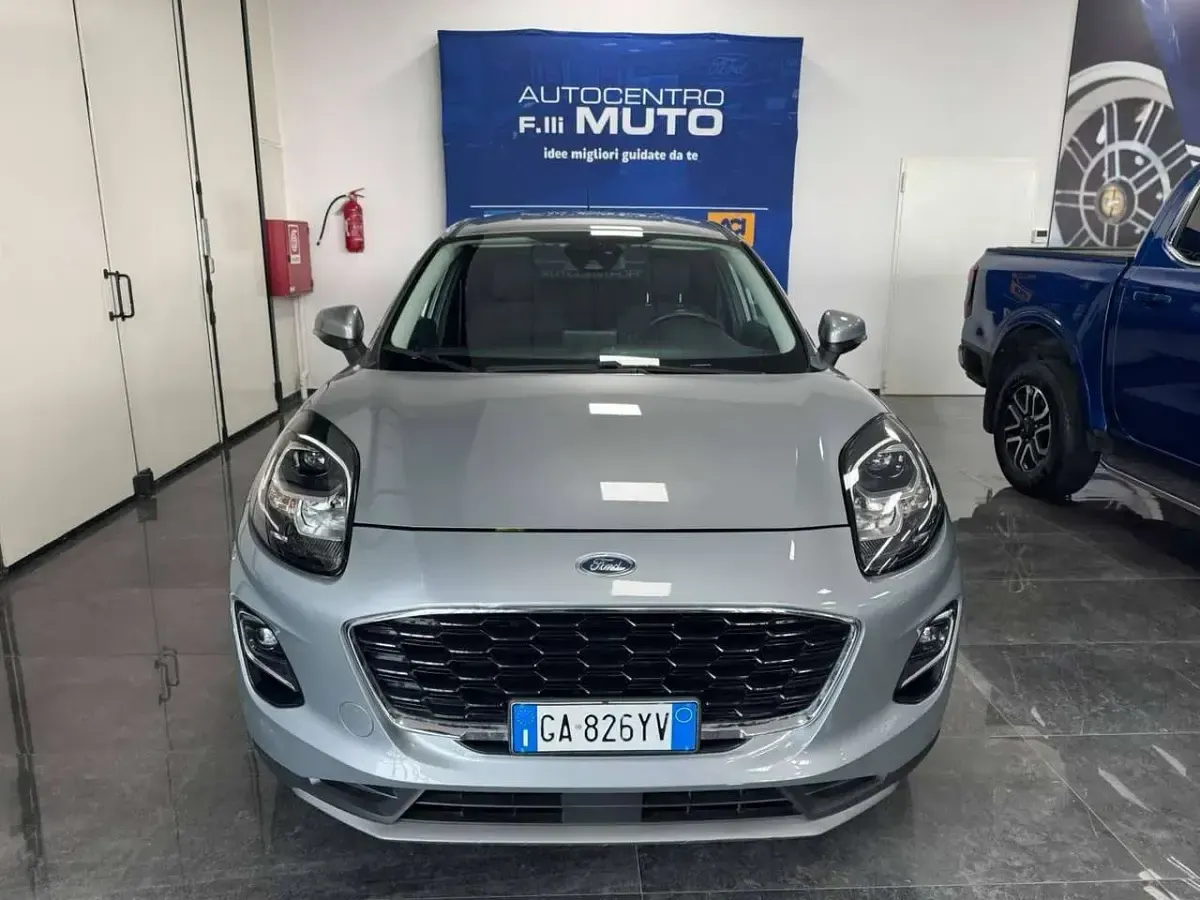 Usata Ford Puma Titanium 125 CV (91 kW) 2020 Solar silver SUV