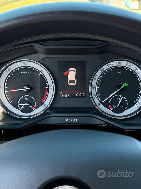 Usata Skoda Superb LAURIN & KLEMENT 190 CV (139 kW) 2017 Grigio Berlina