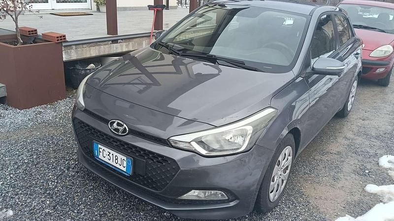 Usata Hyundai i20 Classic 73 CV (53 kW) 2016 Utilitaria