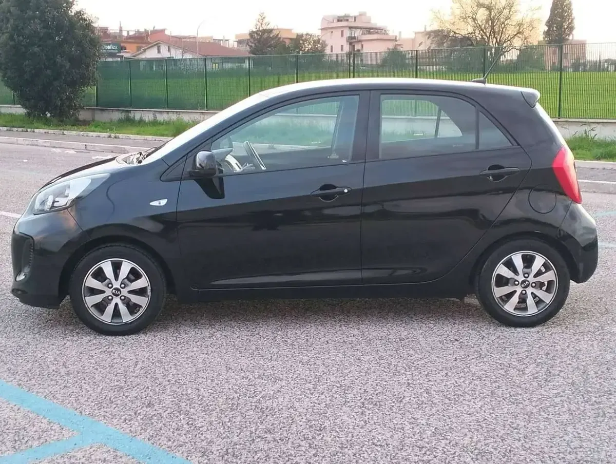 Usata Kia Picanto Active 67 CV (49 kW) 2017 Nero Utilitaria
