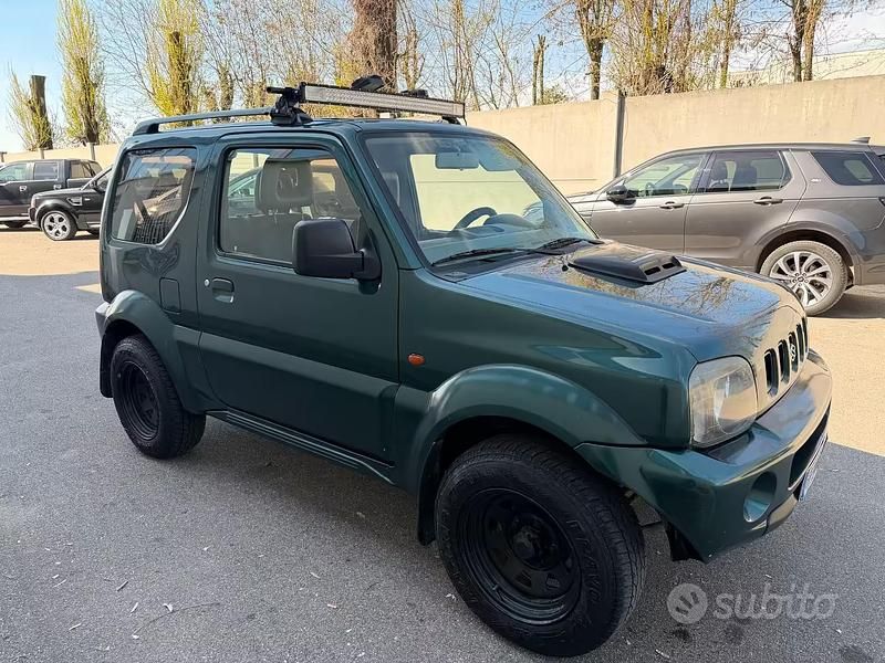 Usata Suzuki Jimny 82 CV (60 kW) 2004 Verde SUV