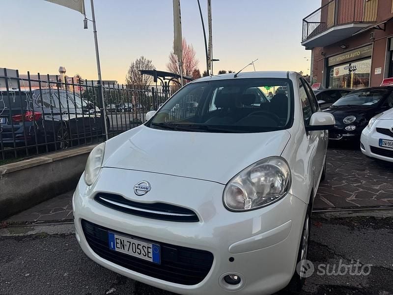 Usata Nissan Micra Tekna 80 CV (58 kW) 2012 Bianco Berlina