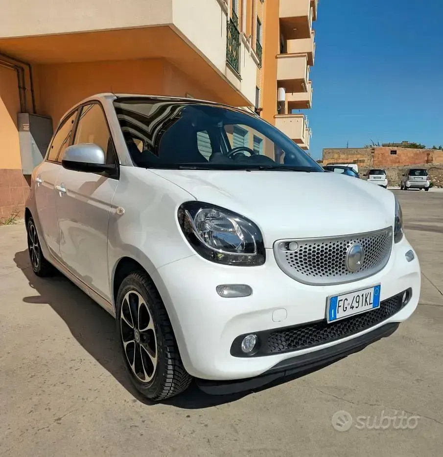 Usata Smart ForFour Passion 71 CV (52 kW) 2017 Bianco Utilitaria