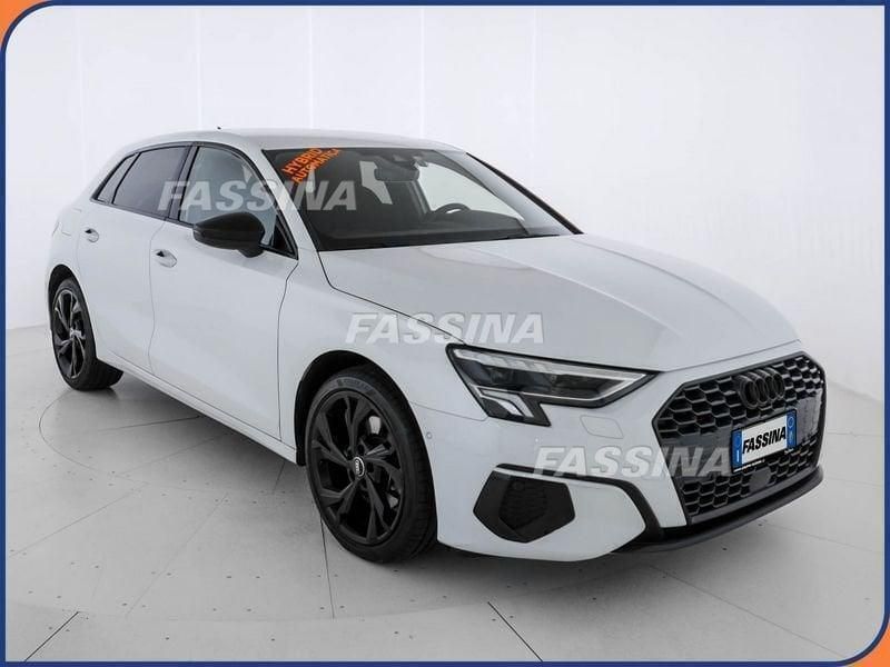 Bianco Usata 2022 Audi A3 e-tron Advanced Due volumi | 26.900 € (Buon prezzo) - Immagine 1/4