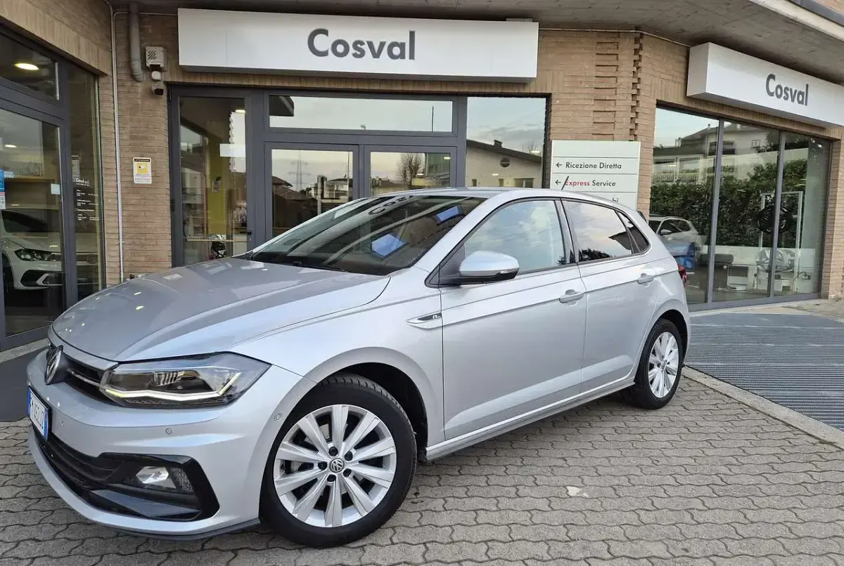Usata VW Polo Highline 116 CV (85 kW) 2018 Silver metall Utilitaria