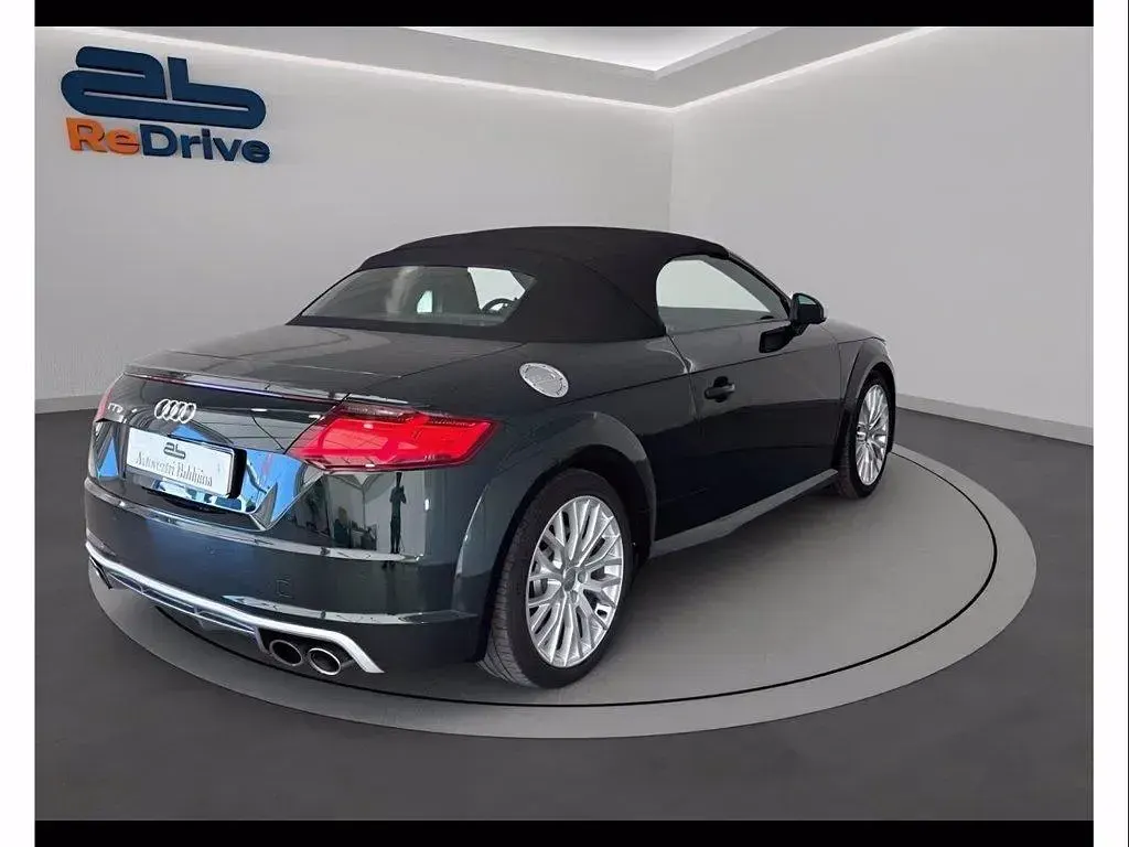 Usata Audi TT Roadster Comfort 310 CV (228 kW) 2018 Verde Cabrio