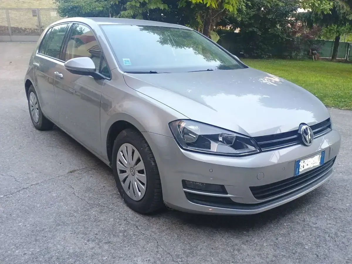 Usata VW Golf VII 90 CV (66 kW) 2016 Argento Berlina