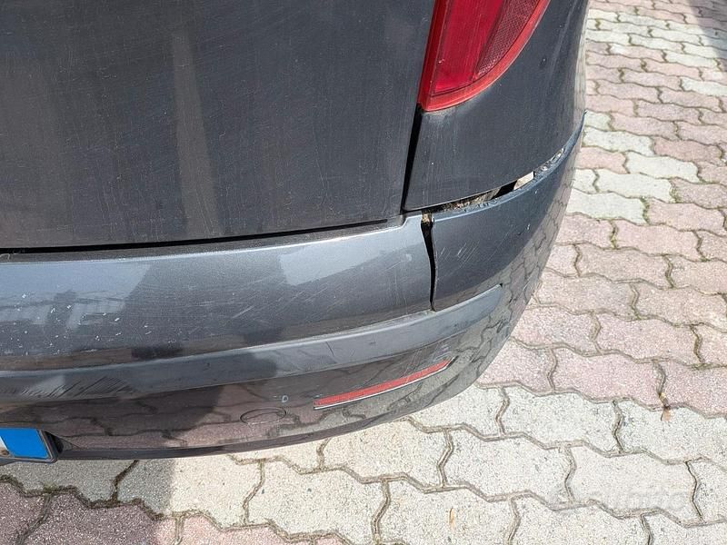 Usata Fiat Punto Active 60 CV (44 kW) 2010 Utilitaria