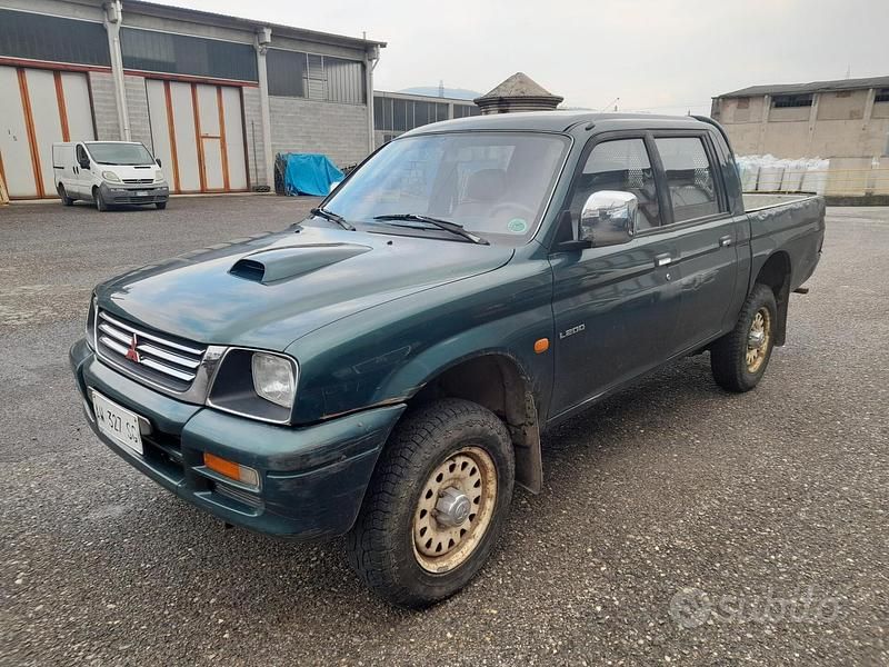 Usata Mitsubishi L200 99 CV (72 kW) 1998 Verde Pick-up