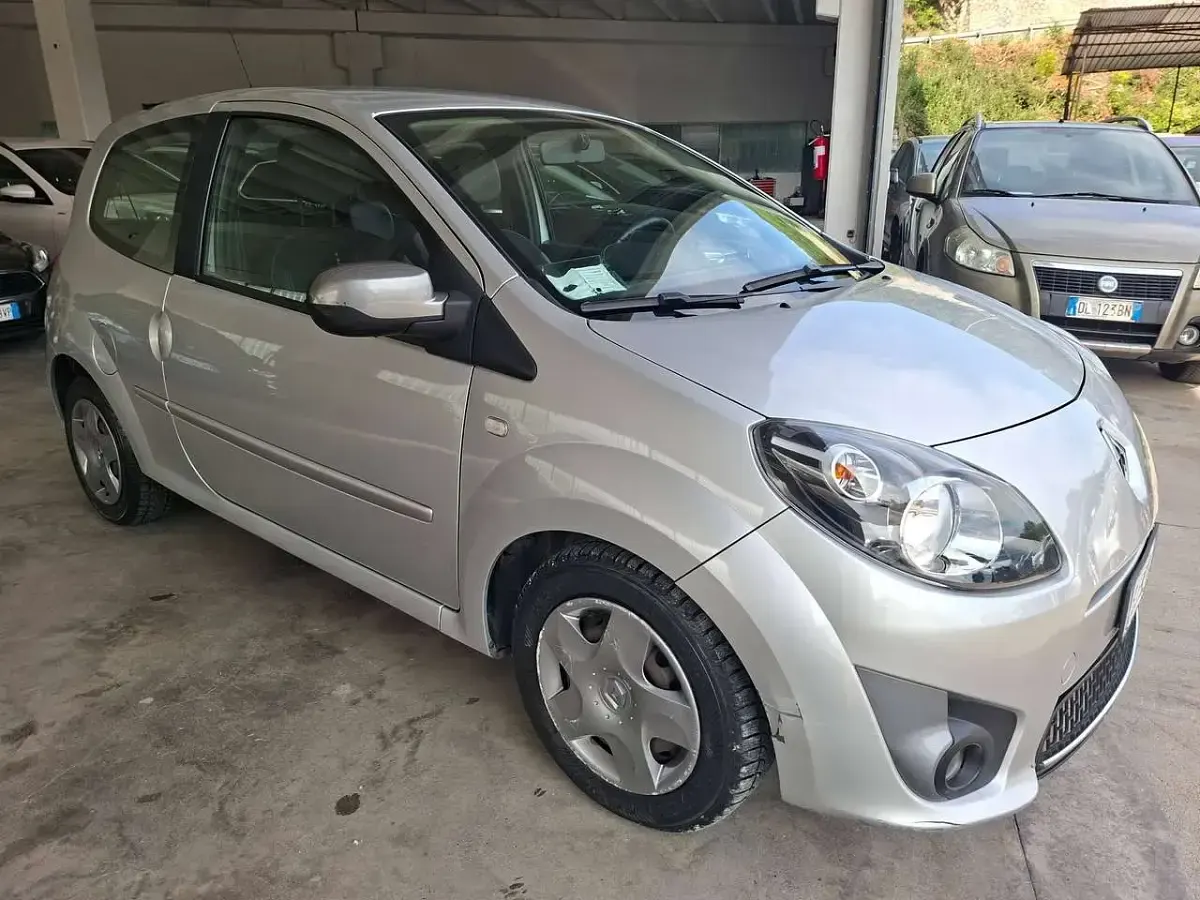 Usata Renault Twingo 76 CV (55 kW) 2011 Argento Utilitaria