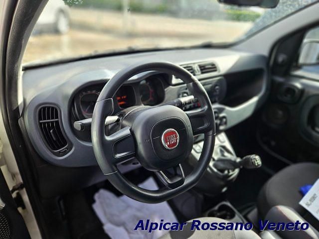 Usata Fiat Panda Easy 95 CV (69 kW) 2017 Bianco pastello Utilitaria
