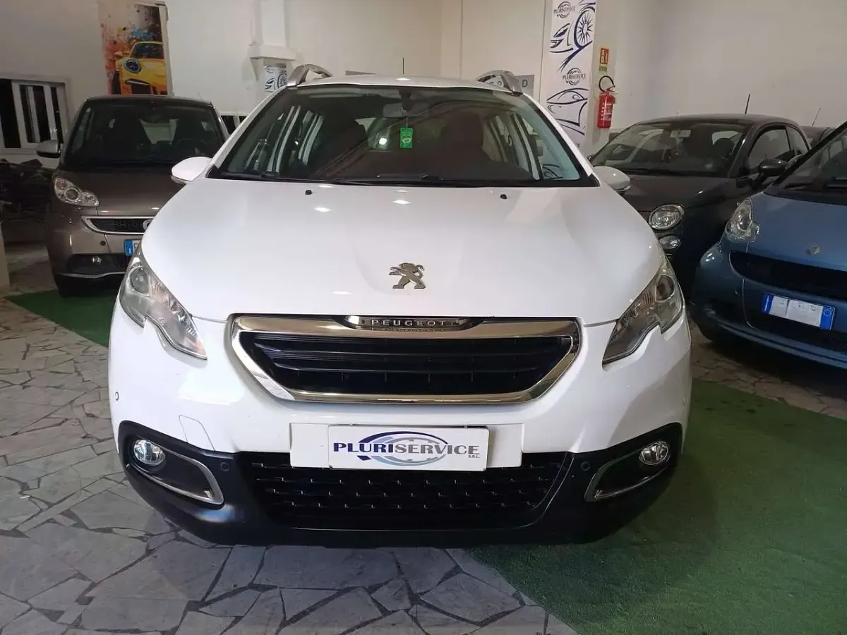 Usata Peugeot 2008 Allure 82 CV (60 kW) 2013 Bianco SUV