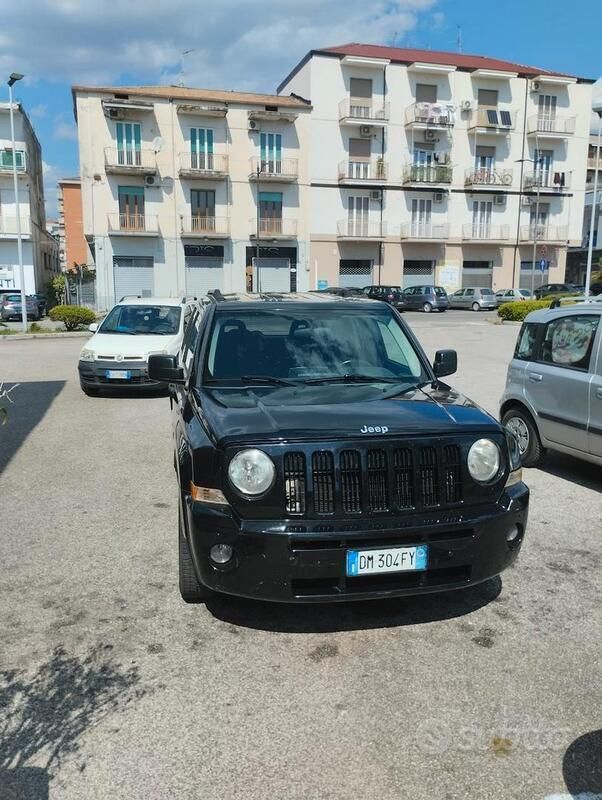 Usata Jeep Patriot 140 CV (102 kW) 2008 Nero SUV