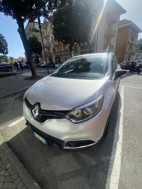 Usata Renault Captur Iconic 110 CV (80 kW) 2016 SUV