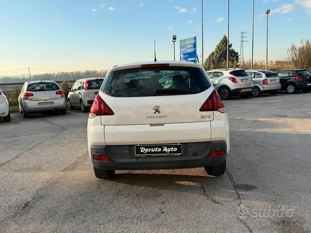 Usata Peugeot 3008 Active 115 CV (84 kW) 2015 Bianco Station wagon