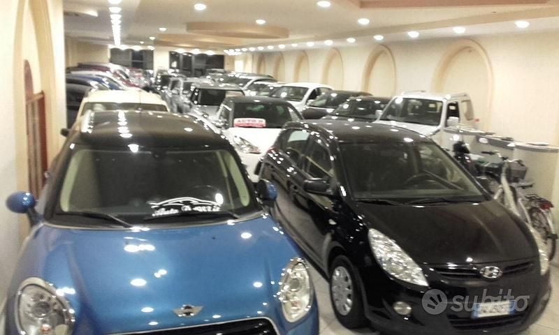 Usata Opel Corsa Elegance 100 CV (73 kW) 2023 Utilitaria