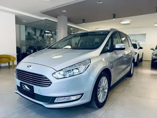 Usata Ford Galaxy Titanium 151 CV (111 kW) 2017 Argento Monovolume