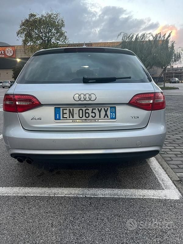 Usata Audi A4 177 CV (130 kW) 2011 Grigio Station wagon