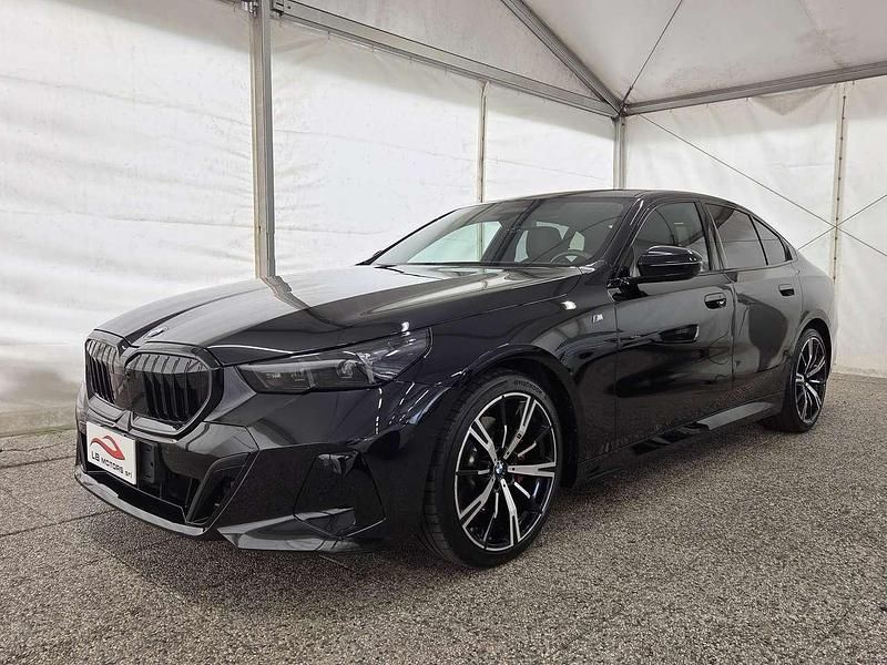 Usata BMW 520 M Sport 197 CV (144 kW) 2025 Nero Berlina