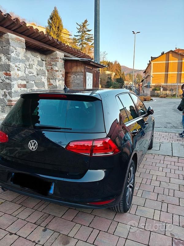 Usata VW Golf VII Allstar 110 CV (80 kW) 2016 Berlina