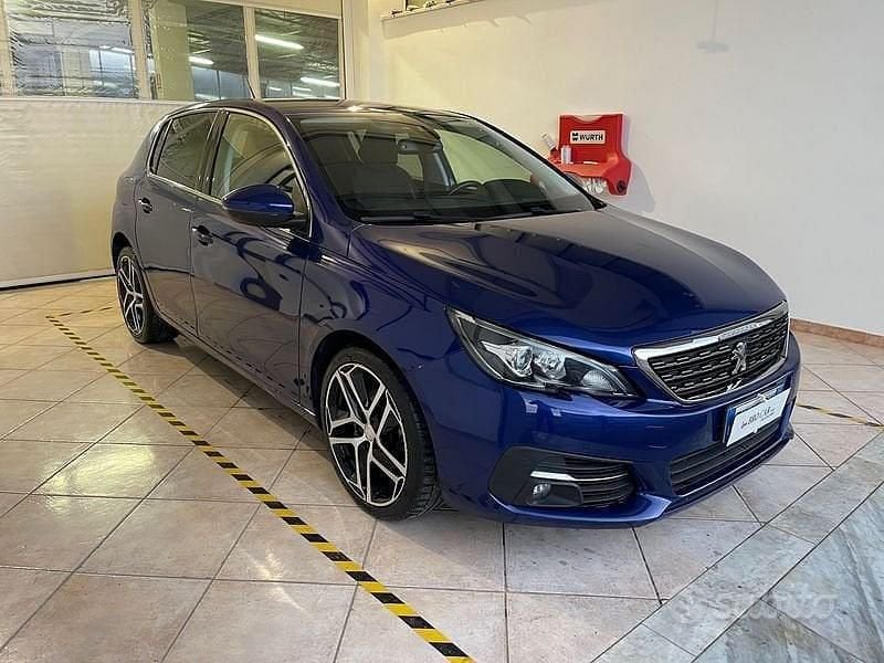 Usata Peugeot 308 Allure 120 CV (88 kW) 2018 Blu Berlina