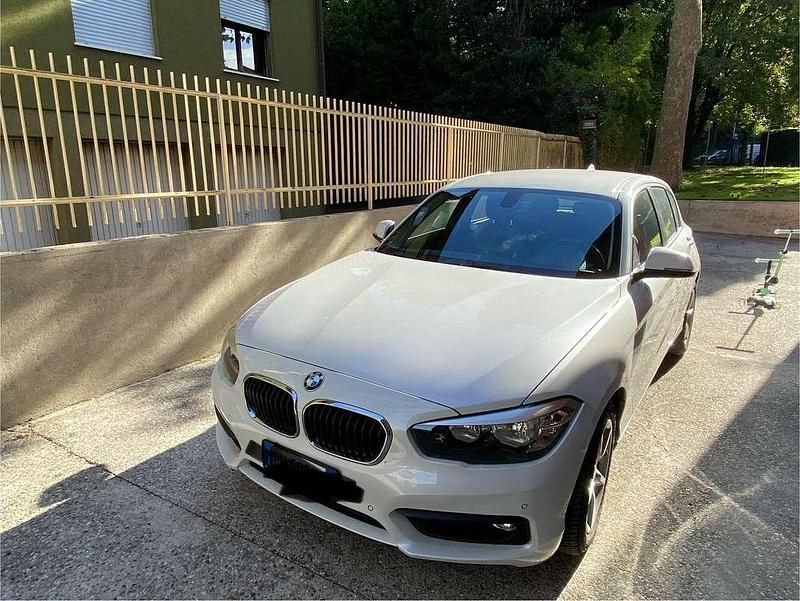 Usata BMW 118 Advantage 150 CV (110 kW) 2017 Bianco Utilitaria