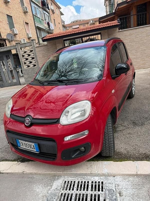 Usata Fiat Panda 70 CV (51 kW) 2013 Rosso Utilitaria