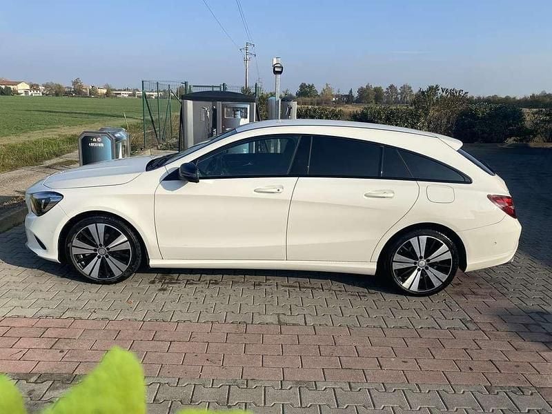 Usata Mercedes CLA200 Shooting Brake Night 136 CV (100 kW) 2018 Station wagon