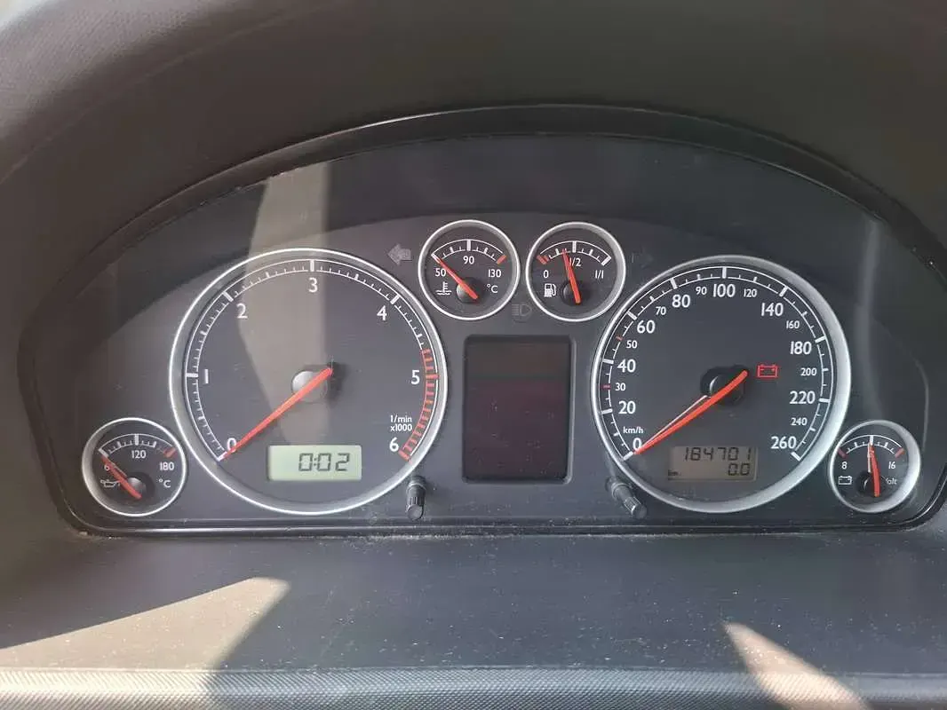 Usata Seat Alhambra Stylance 116 CV (85 kW) 2001 Argento Monovolume