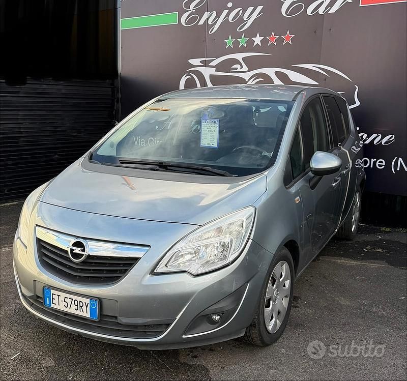 Usata Opel Meriva Cosmo 95 CV (69 kW) 2015 Grigio Monovolume