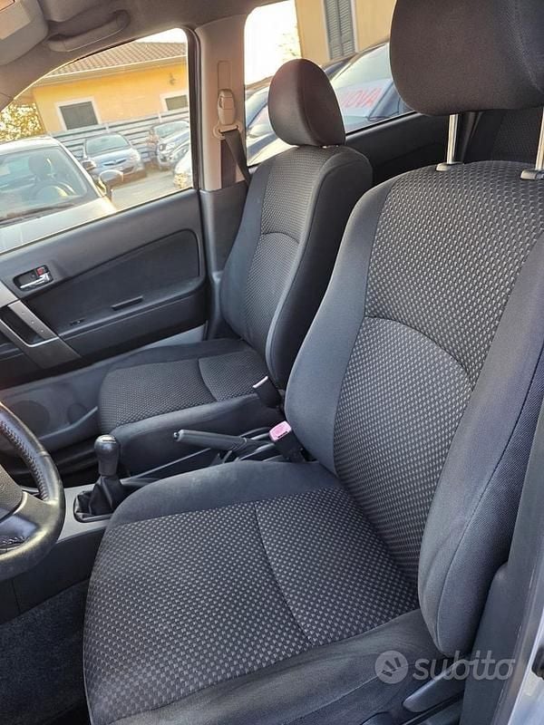 Usata Daihatsu Terios 104 CV (76 kW) 2010 Grigio SUV