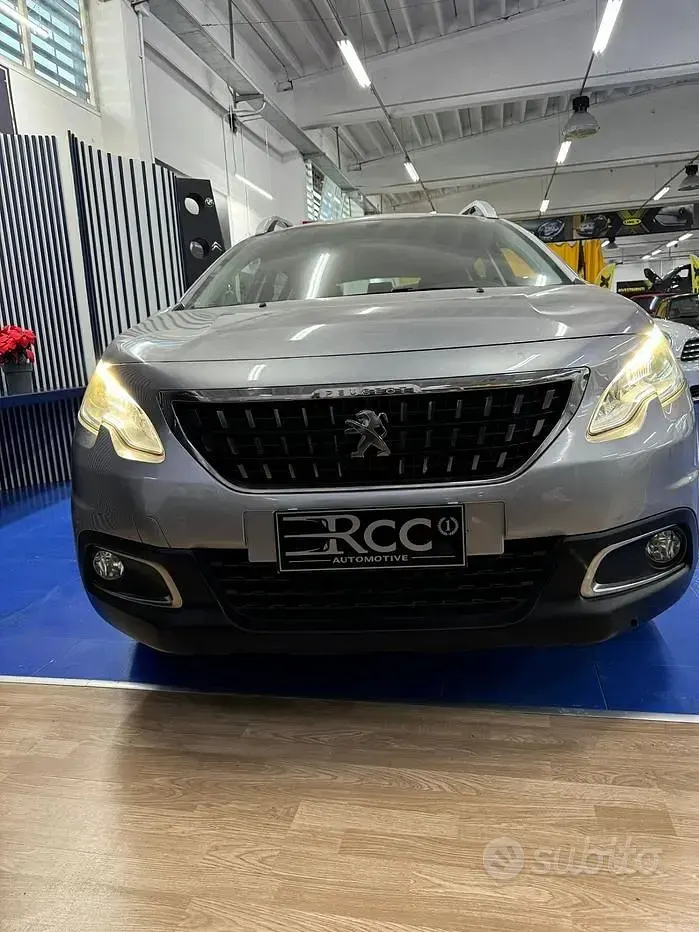 Usata Peugeot 2008 Access 82 CV (60 kW) 2016 Grigio SUV