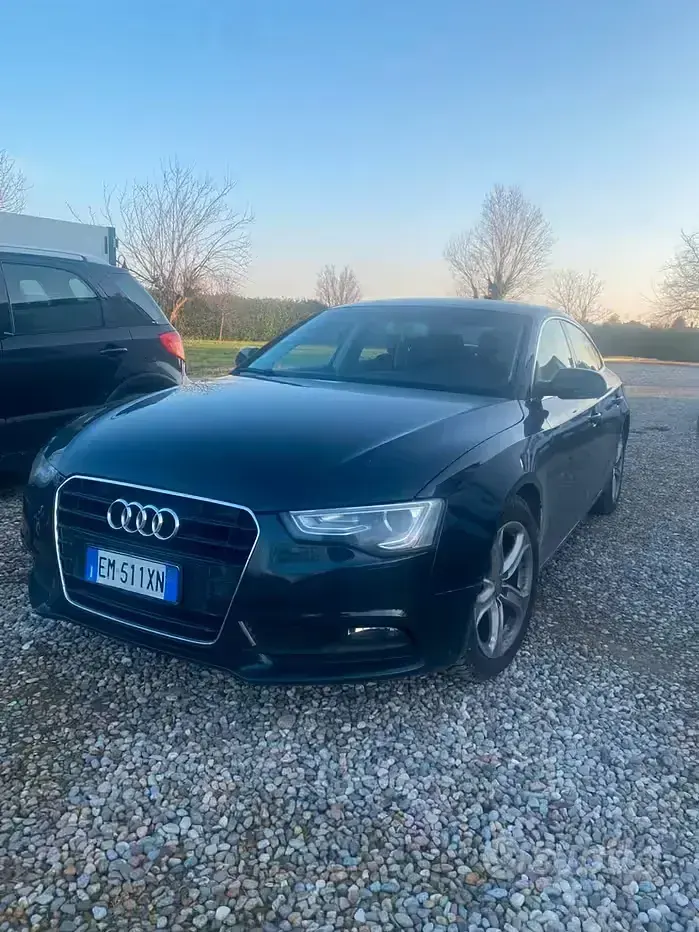 Usata Audi A5 177 CV (130 kW) 2012 Blu Coupé