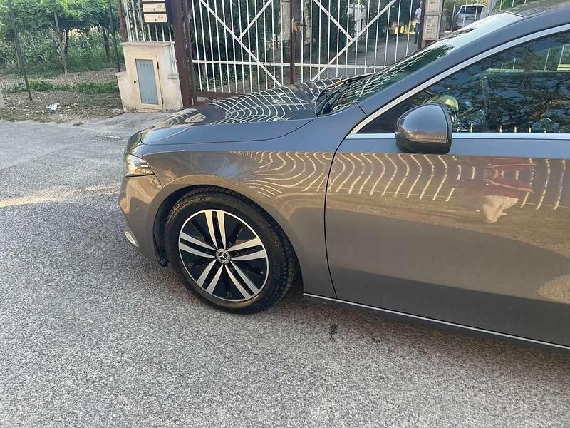 Usata Mercedes A180 116 CV (85 kW) 2019 Berlina