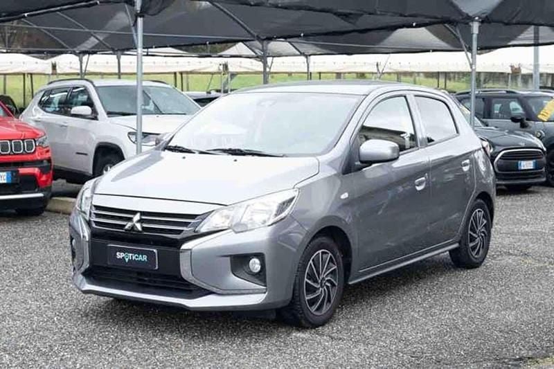 Grigio Usata 2023 Mitsubishi Space Star Invite Due volumi | 9900 € (Ottimo prezzo) - Immagine 1/4