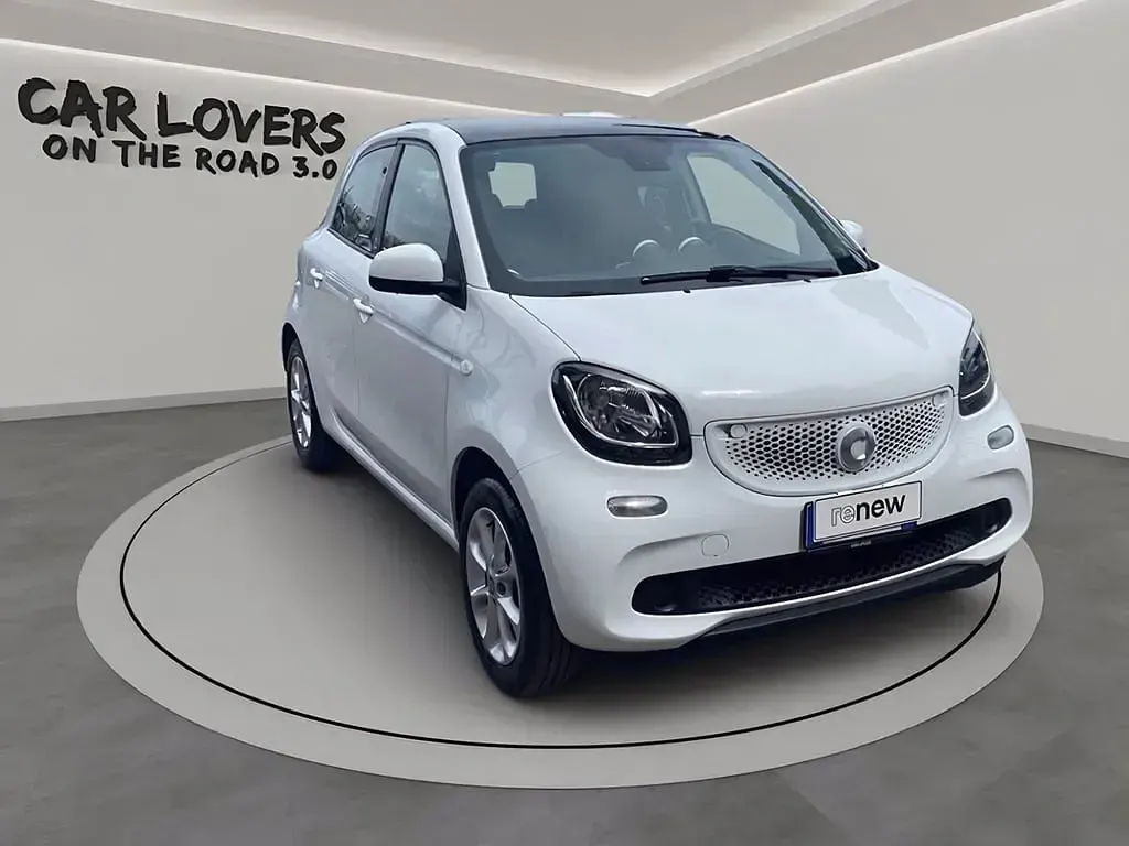 Usata Smart ForFour Proxy 71 CV (52 kW) 2025 369 bianco ghiaccio Utilitaria