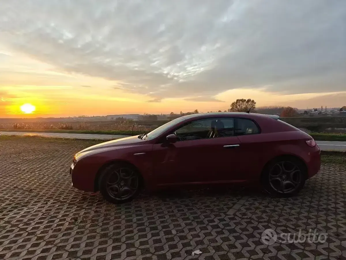 Usata Alfa Romeo Brera 185 CV (136 kW) 2006 Rosso Coupé