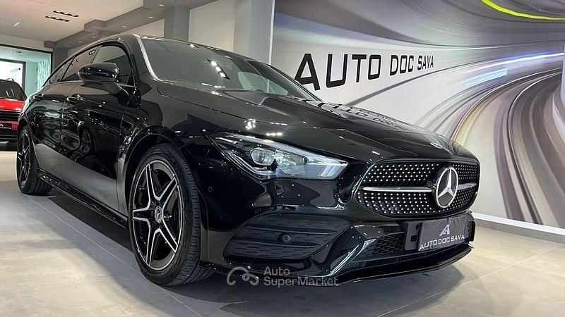 Usata Mercedes CLA200 Shooting Brake Premium 150 CV (110 kW) 2022 Nero Station wagon