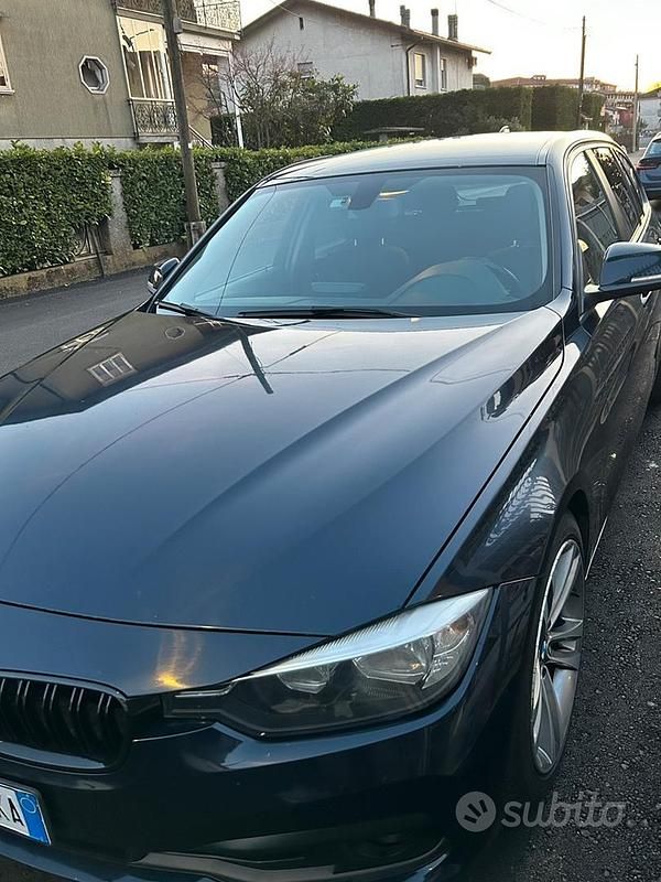 Usata BMW 318 2015 Blu Station wagon