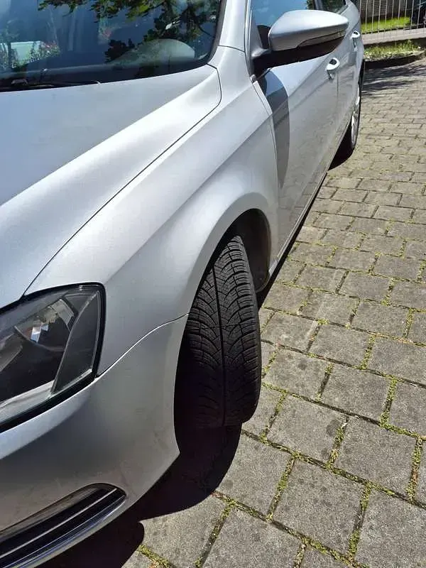 Usata VW Passat Trendline 105 CV (77 kW) 2011 Argento Berlina