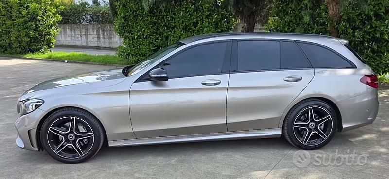 Usata Mercedes C220 Premium 194 CV (142 kW) 2019 Grigio Station wagon