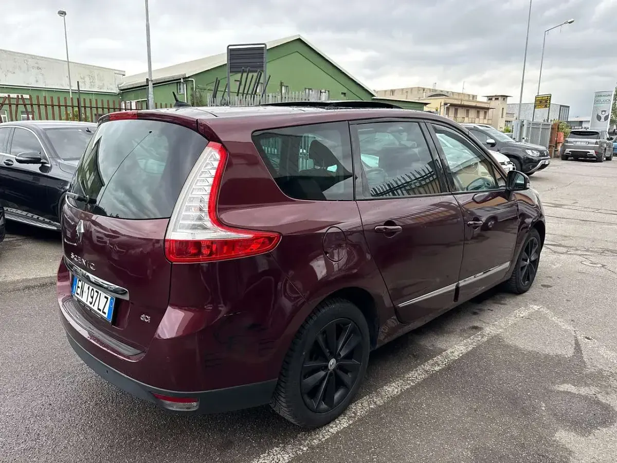 Usata Renault Scénic III Bose Edition 131 CV (96 kW) 2012 Lilla Monovolume